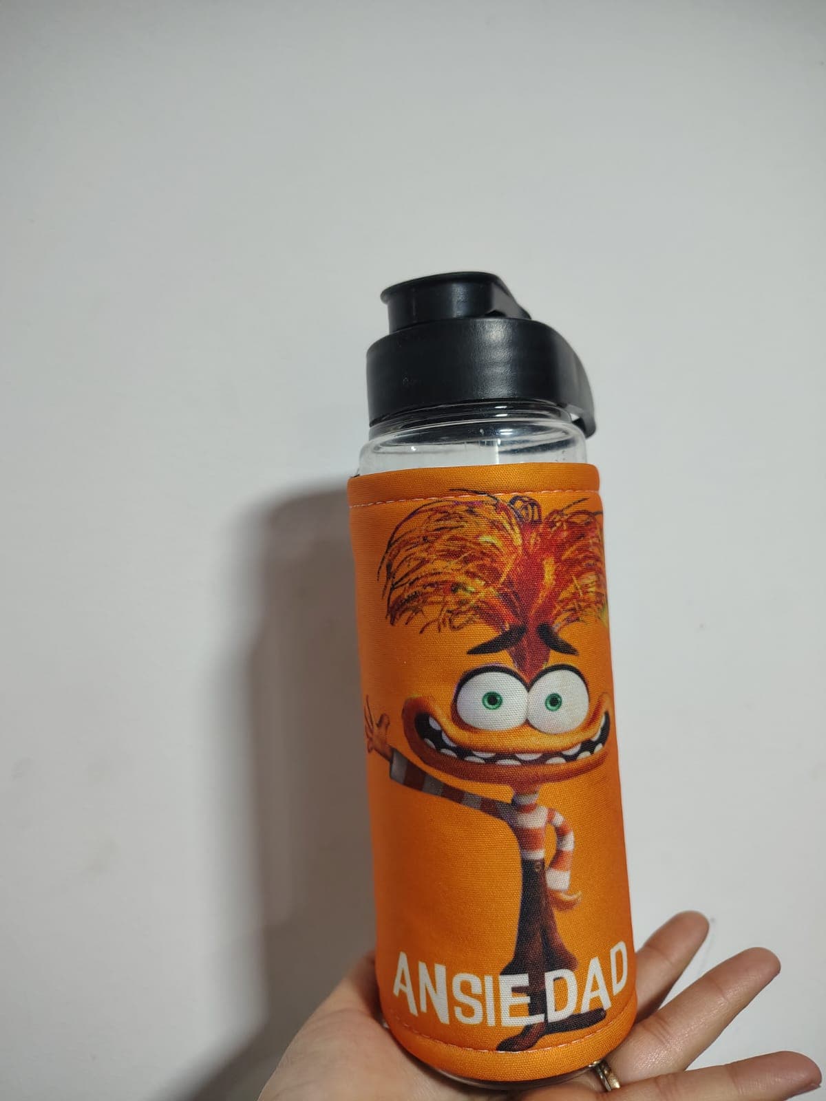 Botella de personajes